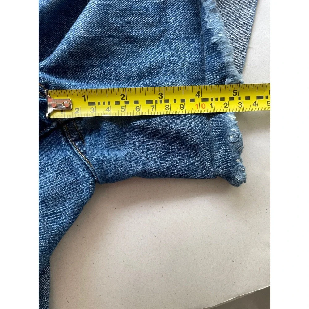 Madewell Women 31 Cut-Off Denim Shorts‎ 4 inch Mid Rise Medium Wash Cotton